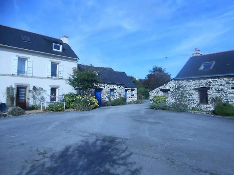 Holiday home Ty Braz Villa Saint-Segal